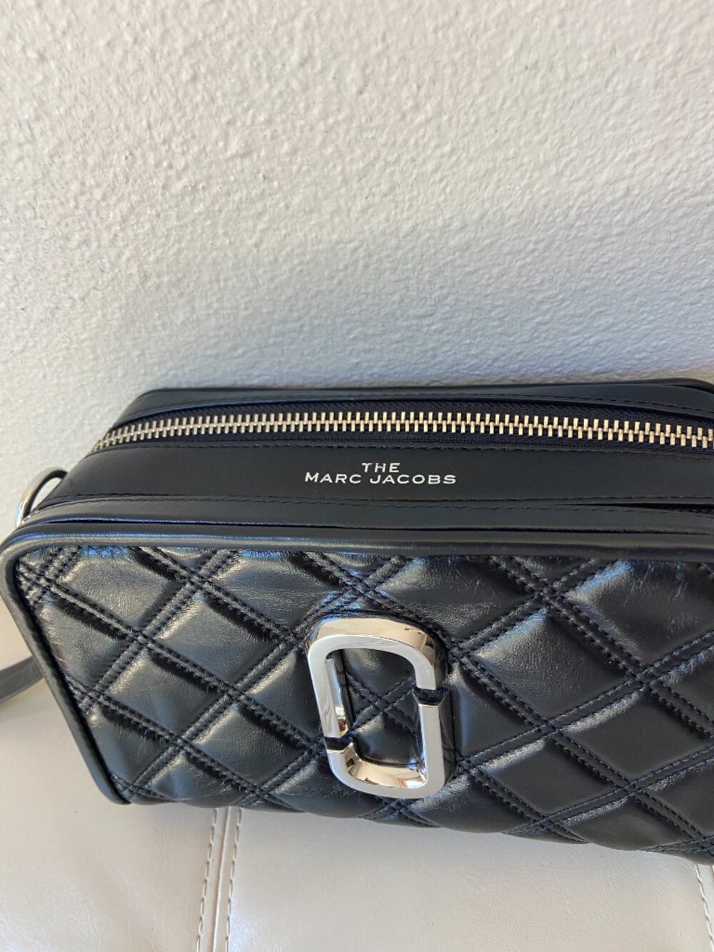 Marc Jacob’s soft shot 21 quilted crossbody bag!!! - Picture 5 of 7